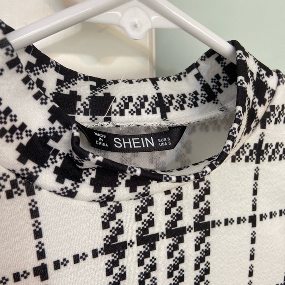 🌸 3 for $15 🌸 NWOT Plaid Top - Picture 2 of 3